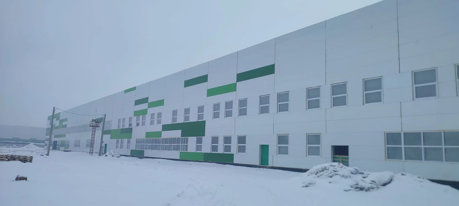 Installation of Industrial Lighting for a Localization Center